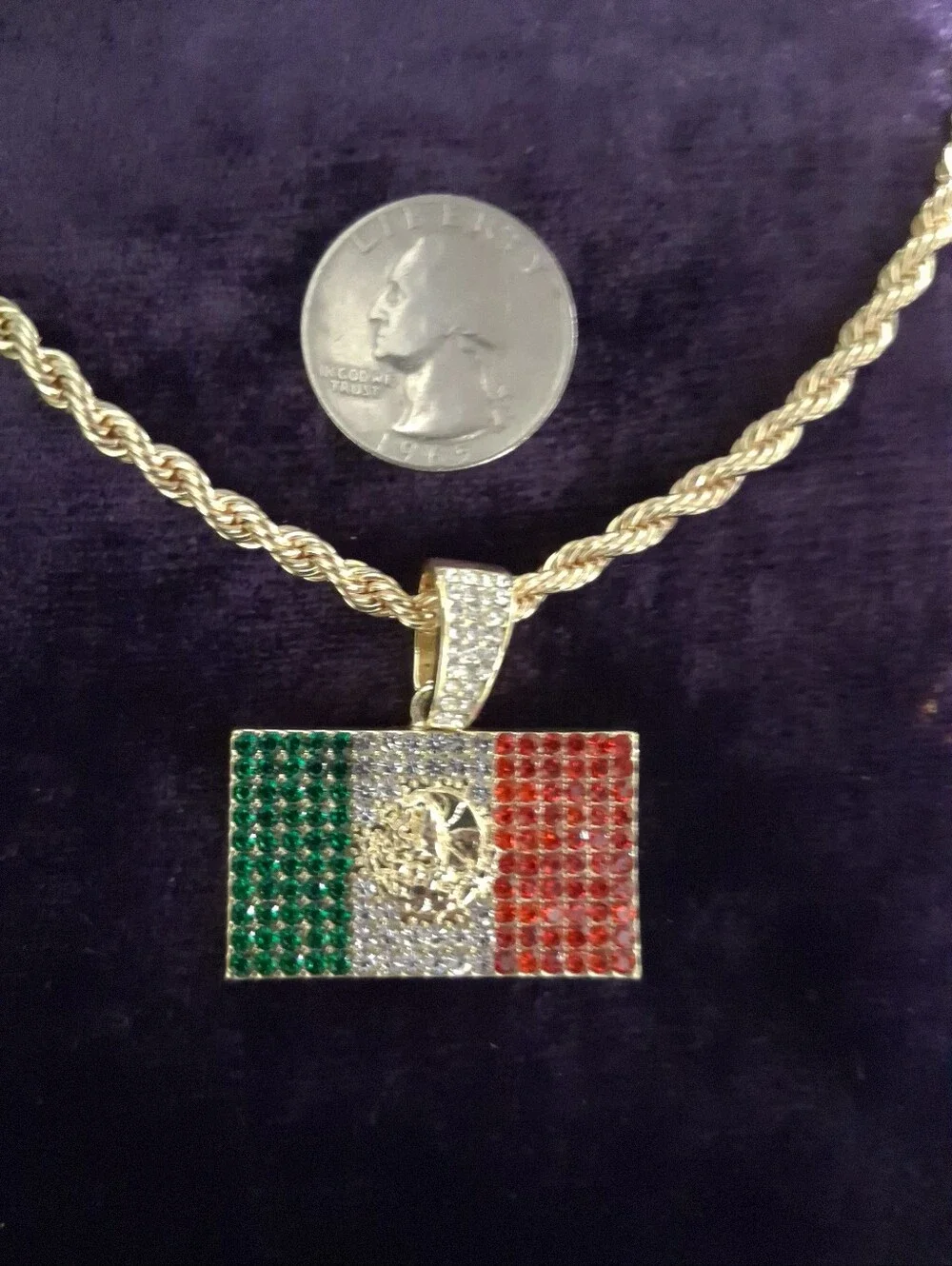Gold-Tone Mexican Flag Crystal Pendant Necklace - Green White Red . With Chain !
